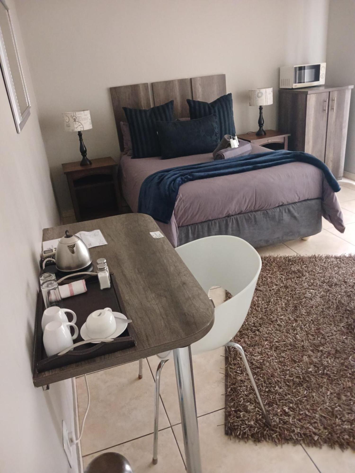 Blue Sparrow Guest House 米德尔堡 外观 照片